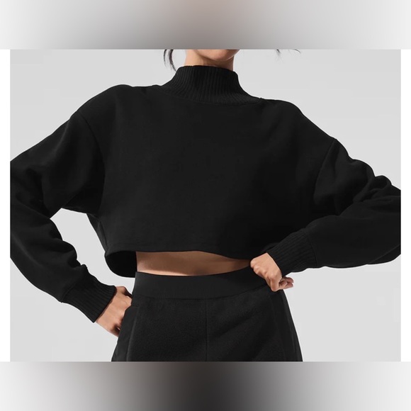 ALO Yoga Tops - Alo Cropped Serenity Coverup | color: black | size: M